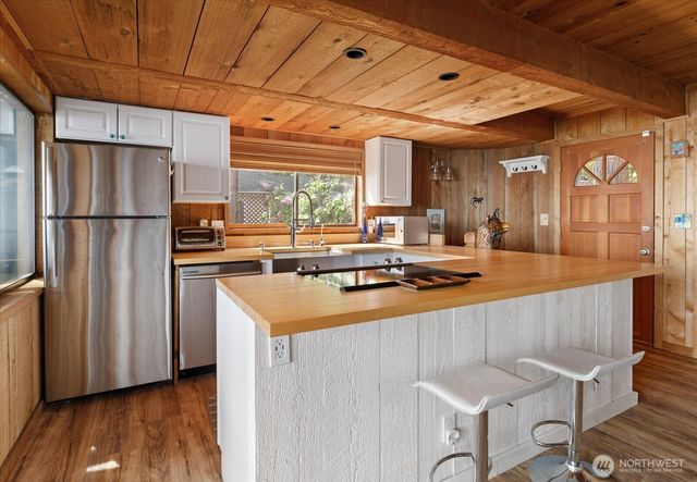 281 Harrington Road, Coupeville, WA 98239
