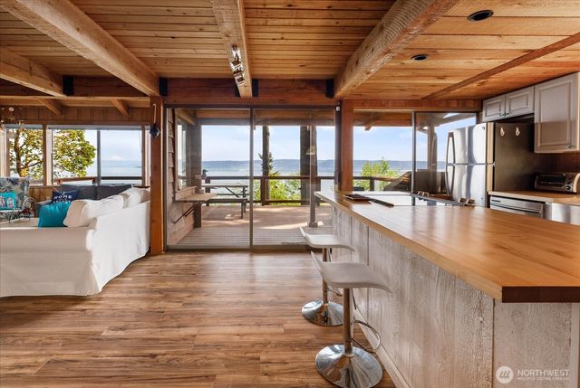 281 Harrington Road, Coupeville, WA 98239