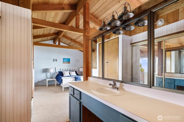 281 Harrington Road, Coupeville, WA 98239