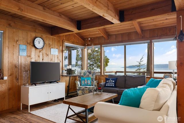 281 Harrington Road, Coupeville, WA 98239