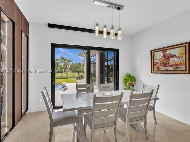 1021 NW 115th Ave, Plantation, FL 33323