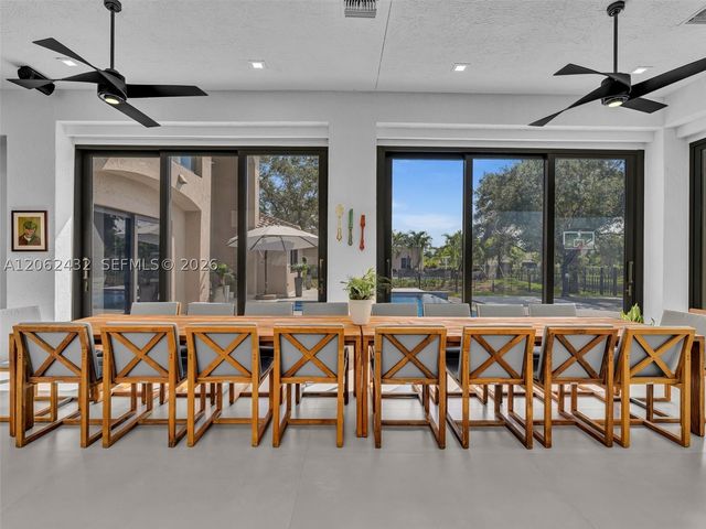 1021 NW 115th Ave, Plantation, FL 33323