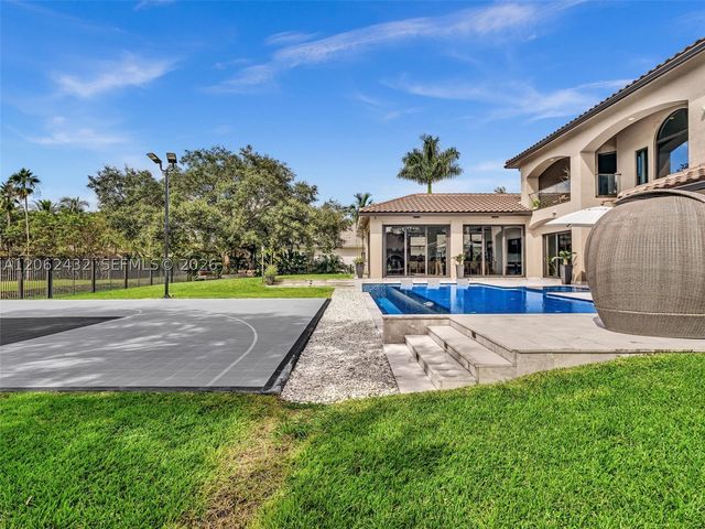 1021 NW 115th Ave, Plantation, FL 33323