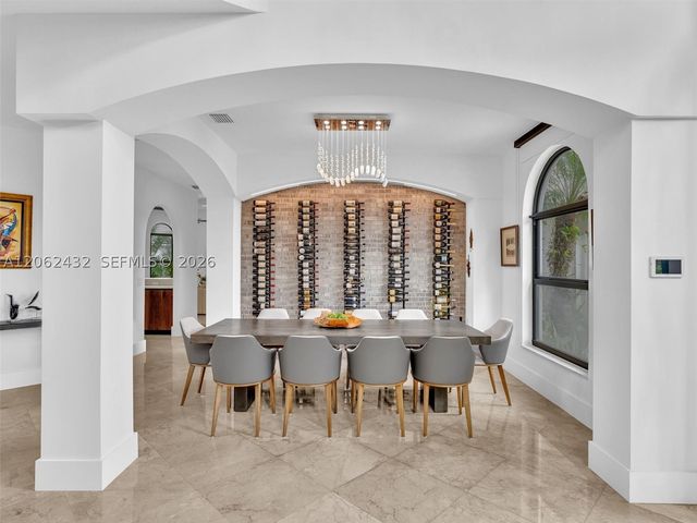 1021 NW 115th Ave, Plantation, FL 33323