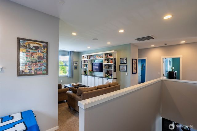 18748 Colwood Avenue NE, Poulsbo, WA 98370