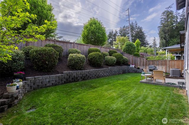 18748 Colwood Avenue NE, Poulsbo, WA 98370