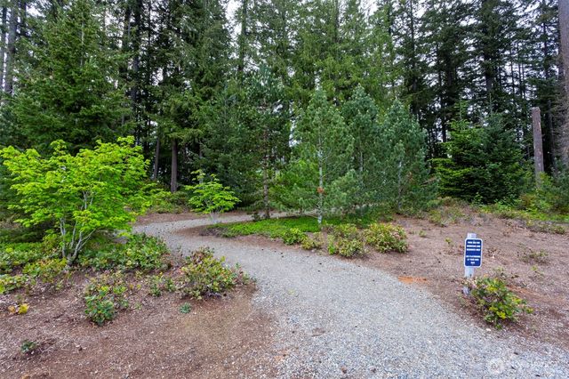18748 Colwood Avenue NE, Poulsbo, WA 98370