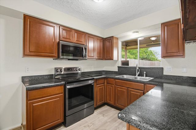 19006 Neath Street, Humble, TX 77346