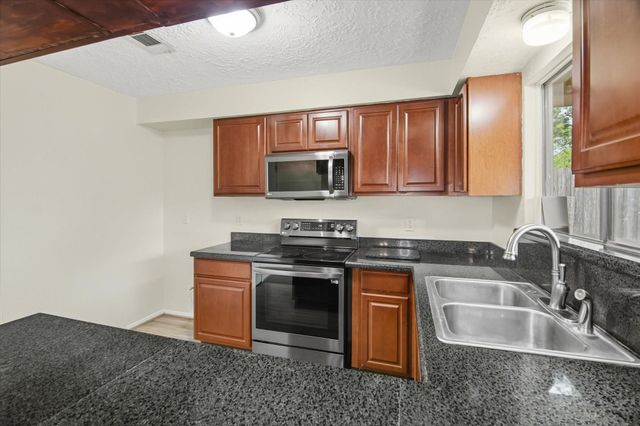 19006 Neath Street, Humble, TX 77346