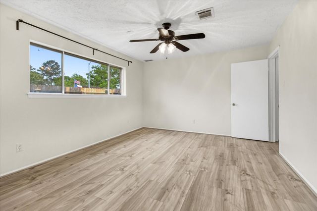 19006 Neath Street, Humble, TX 77346