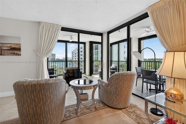 19800 Sandpointe Bay Dr 506, Tequesta, FL 33469