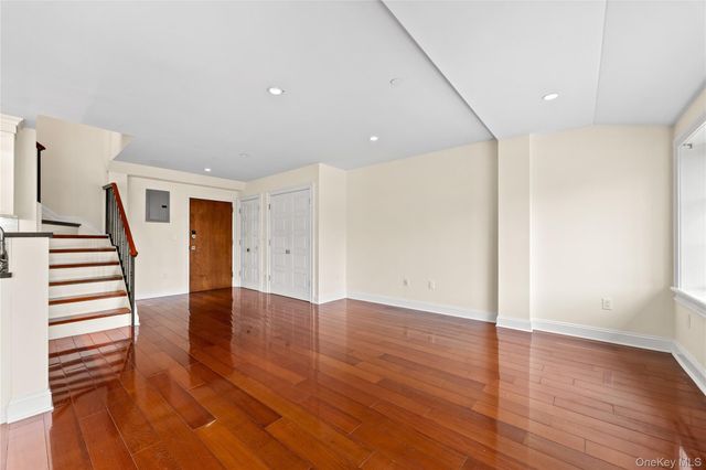 185 Battery Avenue 2A, Brooklyn, NY 11209