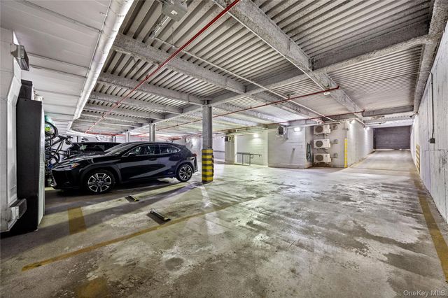185 Battery Avenue 2A, Brooklyn, NY 11209