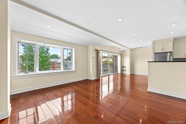 185 Battery Avenue 2A, Brooklyn, NY 11209