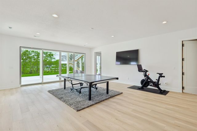1505 S Dawsons Cove, West Des Moines, IA 50266