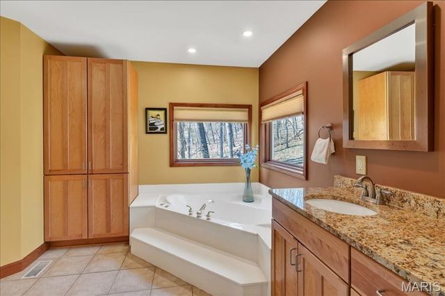 19463 Babler Forest Road, Chesterfield, MO 63005