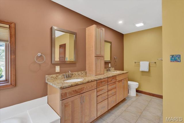 19463 Babler Forest Road, Chesterfield, MO 63005