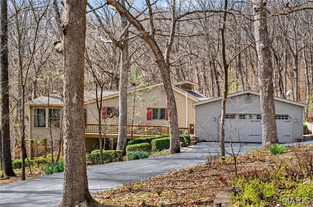 19463 Babler Forest Road, Chesterfield, MO 63005