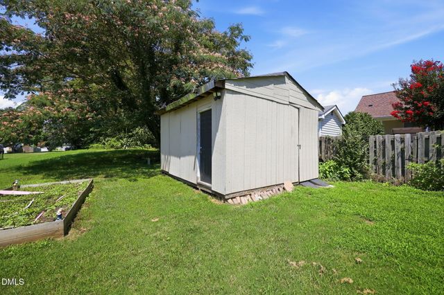 1612 Bancroft Court, Graham, NC 27253