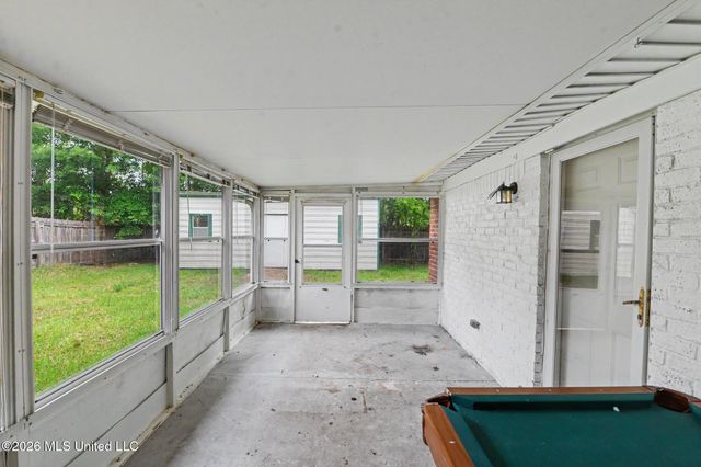 4307 Yosemite Drive, Ocean Springs, MS 39564