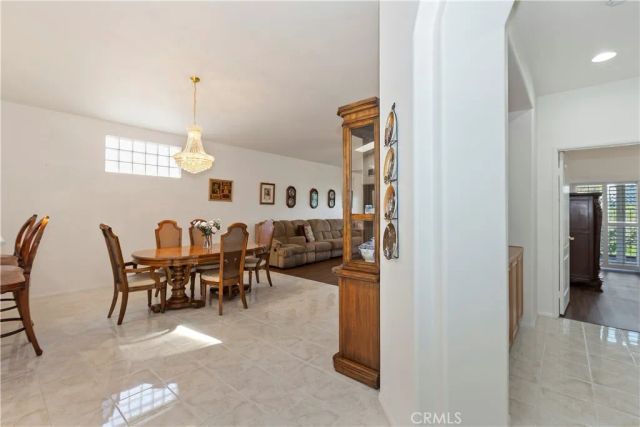 39965 Via Oporta, Murrieta, CA 92562