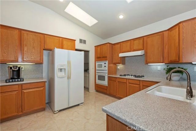 39965 Via Oporta, Murrieta, CA 92562