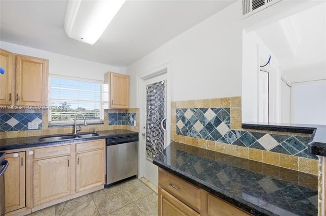 4320 Washington St 410, Hollywood, FL 33021