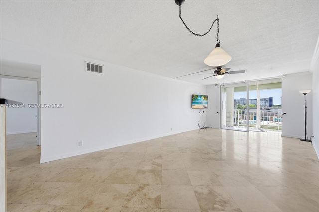 4320 Washington St 410, Hollywood, FL 33021