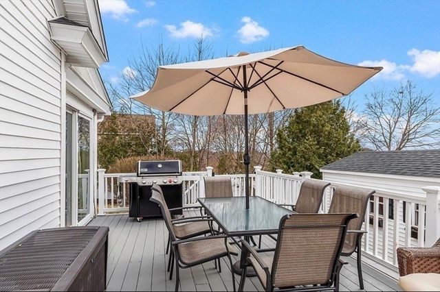 20 Pinehurst Ave, Methuen, MA 01844