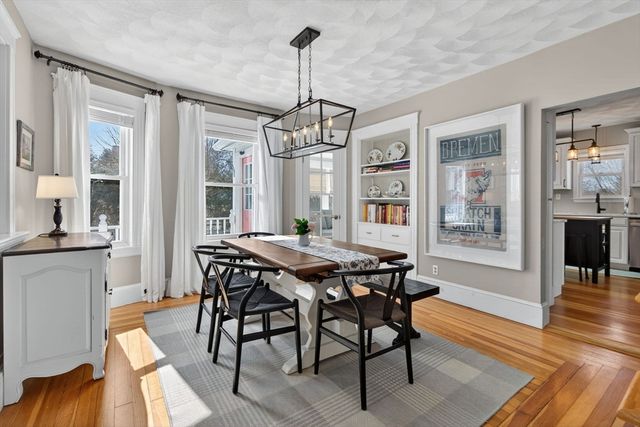 20 Pinehurst Ave, Methuen, MA 01844