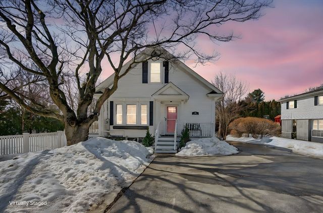 20 Pinehurst Ave, Methuen, MA 01844