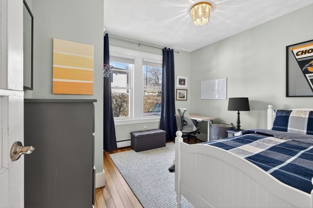 20 Pinehurst Ave, Methuen, MA 01844