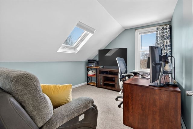 20 Pinehurst Ave, Methuen, MA 01844