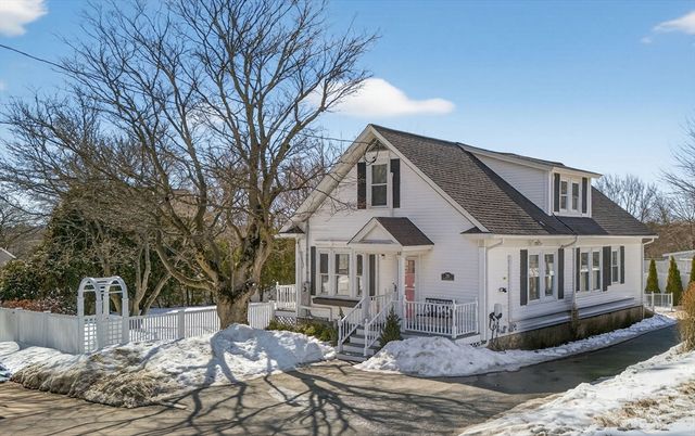 20 Pinehurst Ave, Methuen, MA 01844