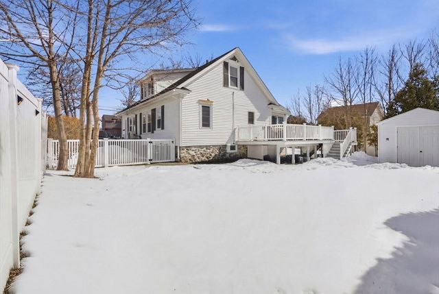 20 Pinehurst Ave, Methuen, MA 01844