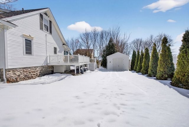 20 Pinehurst Ave, Methuen, MA 01844