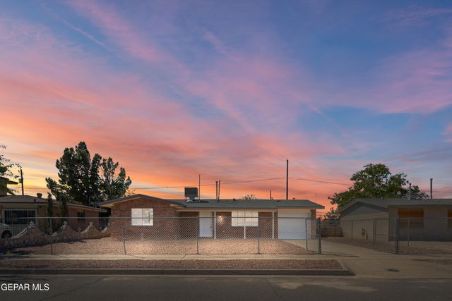 215 MARAVILLA Drive, El Paso, TX 79907
