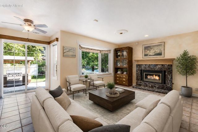 3308 NE Stonebrook Loop, Bend, OR 97701