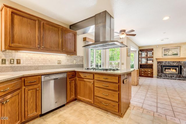 3308 NE Stonebrook Loop, Bend, OR 97701