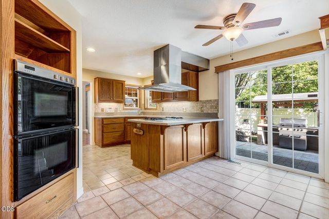 3308 NE Stonebrook Loop, Bend, OR 97701