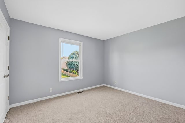 8017 Branch Creek Drive, Indianapolis, IN 46268