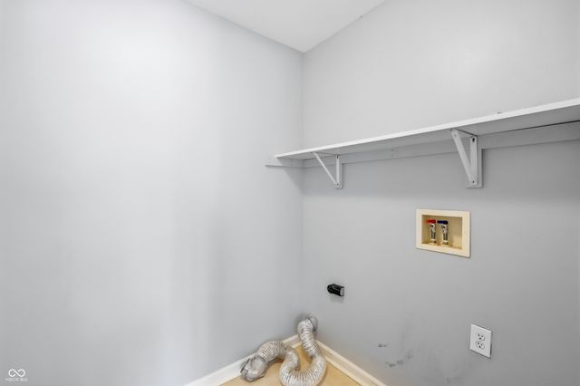 8017 Branch Creek Drive, Indianapolis, IN 46268