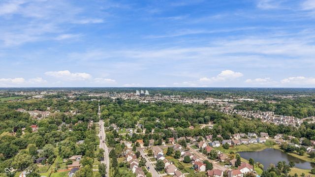 8017 Branch Creek Drive, Indianapolis, IN 46268