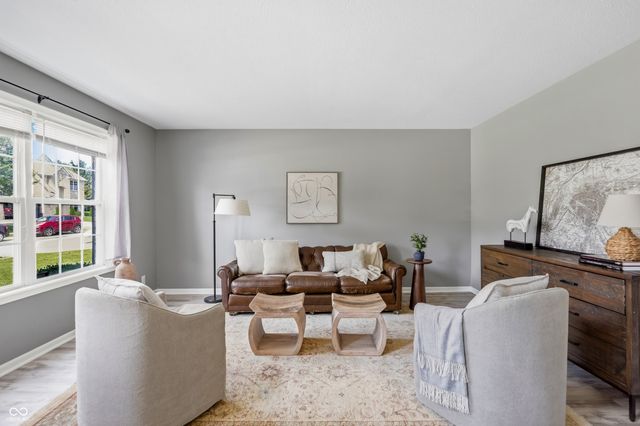 8017 Branch Creek Drive, Indianapolis, IN 46268