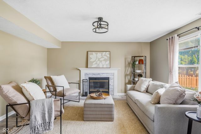 8017 Branch Creek Drive, Indianapolis, IN 46268
