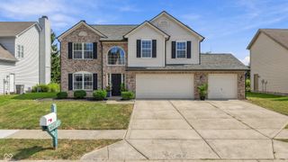8017 Branch Creek Drive, Indianapolis, IN 46268