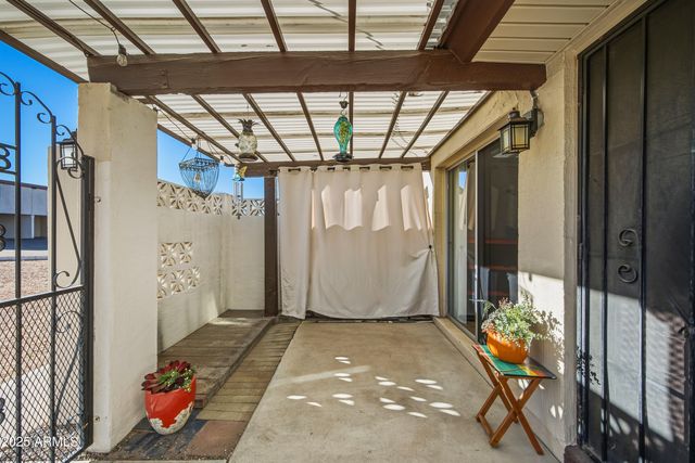 834 E JOAN D ARC Avenue, Phoenix, AZ 85022