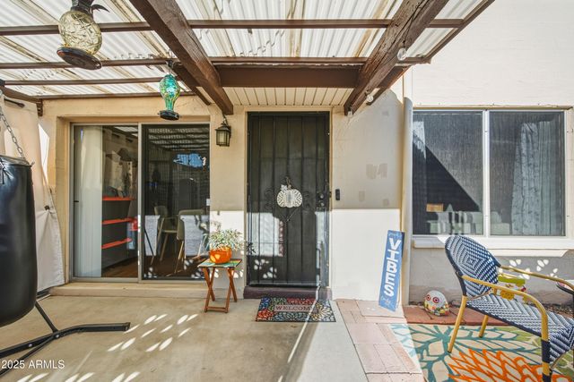 834 E JOAN D ARC Avenue, Phoenix, AZ 85022