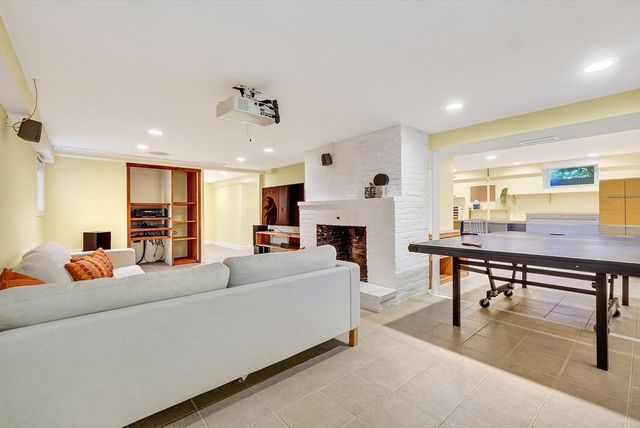 41 Taylor Rd, Acton, MA 01720