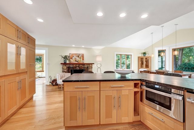41 Taylor Rd, Acton, MA 01720